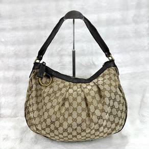 Gucci Sukey Hobo Bag Beige Monogram Canvas