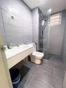 Condominium For Rent in Platinum OUG Residence