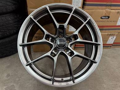 New rim 18x8.5jj volk Rays G025 flow forming offer
