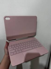 iPad Keyboard Case (Like New, Bluetooth, Pink)