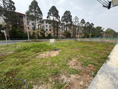 1-storey Terraced House For Sale in Mantin,NSN