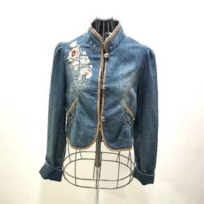 Chamber Floral Embroidery Cropped Denim Top