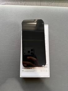 iPhone 15 256GB — Black