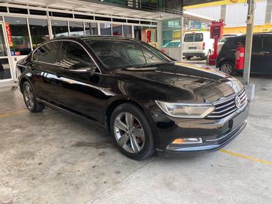 2018 Volkswagen Passat TSI COMFORTLINE (CKD)