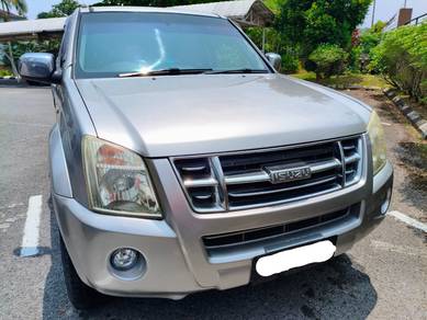 Isuzu D-Max in Kuching, SWK