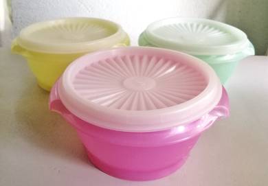 Tupperware Bowls