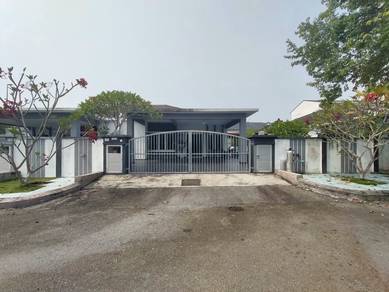 Semi-Detached House For Sale in Port Dickson,NSN