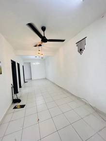 Townhouse Condo For Sale in Masai,JHR