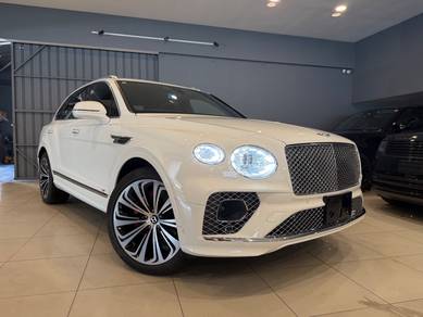 Bentley Bentayga V8 FIRST EDITION in Petaling Jaya, SGR
