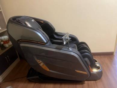 Premium Zero Gravity Massage Chair (Like New)Cheap