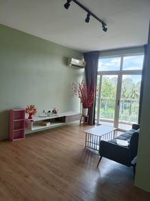 Condominium For Sale in The Fifth Ryegates