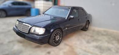 Mercedes Benz 230TE  in Sungai Petani, KDH