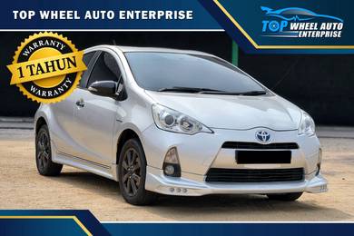 Toyota Prius c (HYBRID) in Sitiawan, PRK