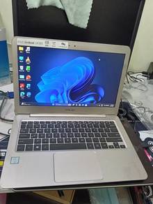 Cheap Asus i7 Win 11 SSD Lightweight Laptop