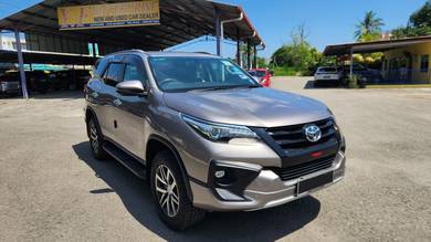 Toyota Fortuner VRZ 4x4 in Kota Kinabalu, SBH