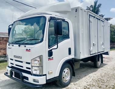 ISUZU NLR55 BOX 14FT CORRUGATED UBS 4800KG Lori