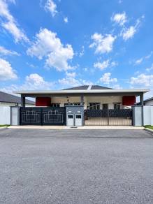 Semi-Detached House For Sale in Senawang,NSN