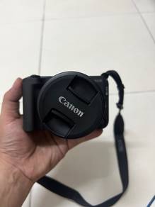 CANON R50v
