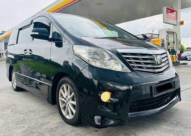Toyota Alphard 240G in Old Klang Road, KUL