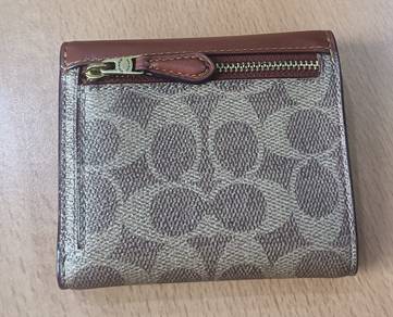 Coach Wyn Small Wallet