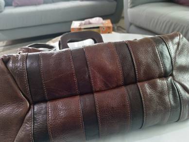 Aunthentic Charles Berkeley Leather Handbag