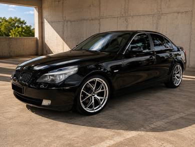 BMW 525i 25i SPORT in Johor Bahru, JHR