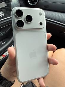 iPhone 17 Pro Grey under warranty