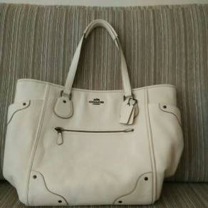 Coach Style #F34039