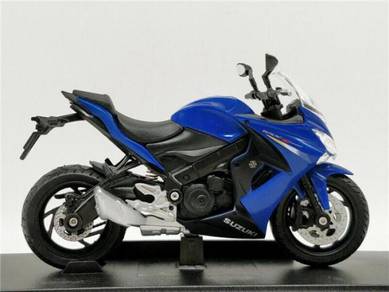 Welly 1-18 2017 SUZUKI GSX-S1000F Blue