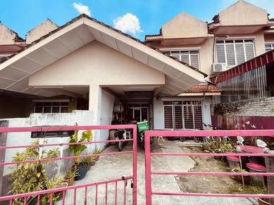 2-storey Terraced House For Sale in Mantin,NSN