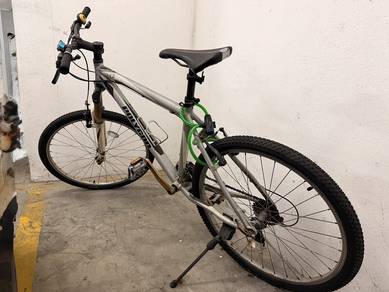 Cronus Future 27.5 + Polygon Premier MTB Bikes