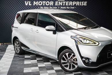 Toyota Sienta V in Desa Petaling, KUL