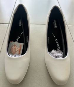 ‼️MOVING SALE‼️ Women’s Court Pumps
