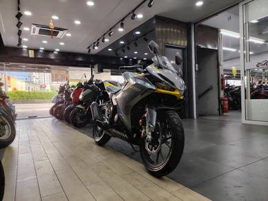 Honda CBR150R