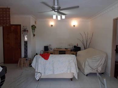 Apartment For Sale in Taman Kampar