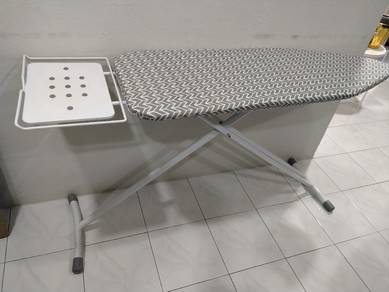 Papan Meja Seterika Boleh Laras 