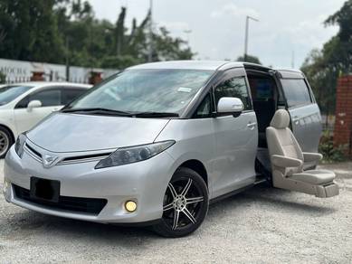 Toyota Estima X in Serdang, KUL