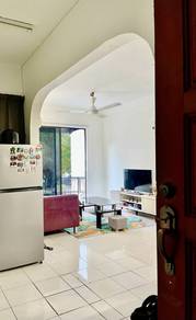 Apartment For Sale in Villa Condominium