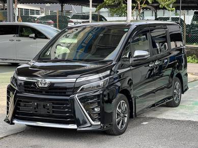 Toyota Voxy ZS KIRAMEKI III in Damansara, KUL