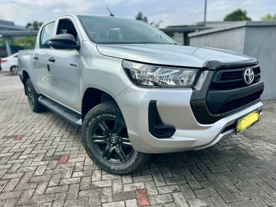 2022 Toyota Hilux E