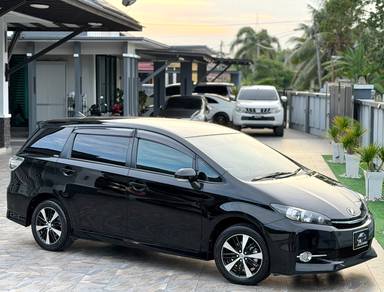 Toyota Wish S in Kota Bharu, KTN