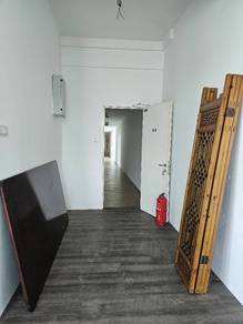Condominium For Sale in Kondominium Ria