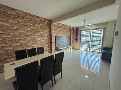 Condominium For Rent in Delima Emas Condominium