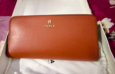 furla purse
