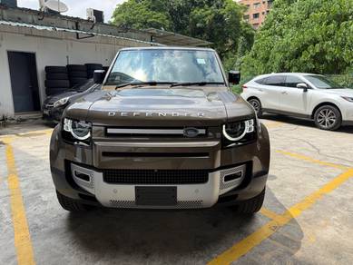2021 Land Rover Defender 110 P300