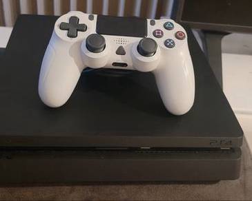 ps4 slim 1TB 