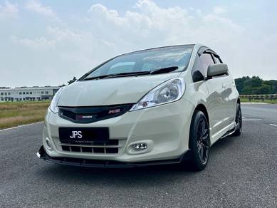 Honda Jazz Hybrid (HYBRID) in Masai, JHR