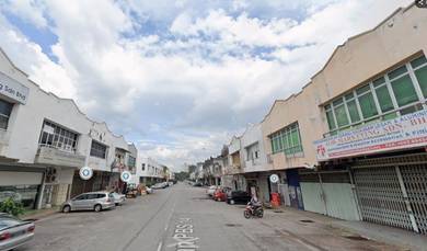 Warehouse / Factory For Sale in Seri Kembangan,SGR