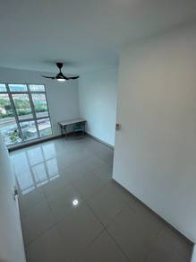 Room in Bukit Jalil, KUL