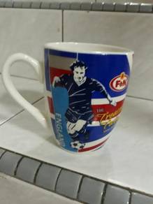 F&N England Football Mug